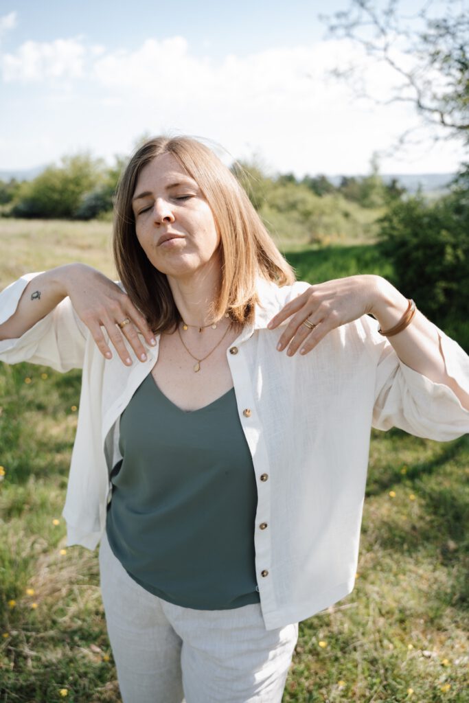 Embodiment Mentoring, Nervensystem Regulieren, Heimkehr Coaching, Coaching für gestresste Frauen, Julia Bierenfeld, Somatic Work